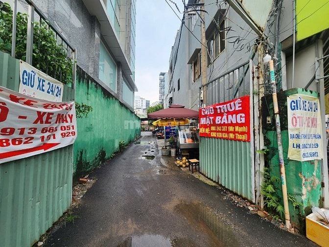 Cho thuê kho, nhà xưởng, Sân Thể thao với giá 295 triệu VND tại Đường 