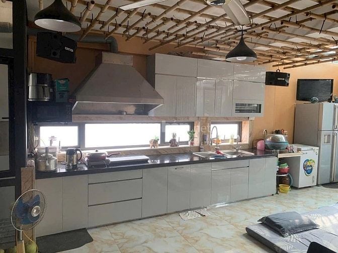 Tôi cần bán nhà Phố Phố Linh Quang, Q Đống Đa, Dt 70 m x 7 T, Mt 5,5 m