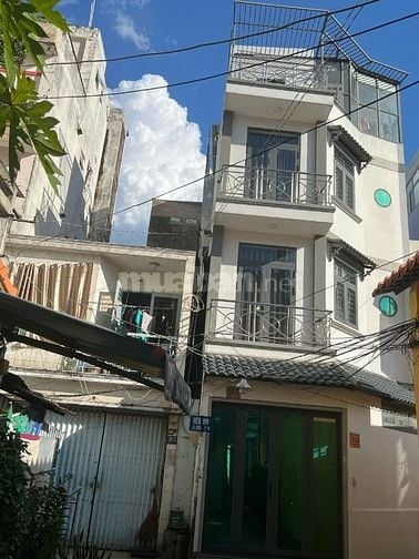 Nhà Mới cách MT 20m 199/ CMT8 P4 Q3, DT 5.8x8m Nở Hậu, 3 Tầng, 6 tỷ TL