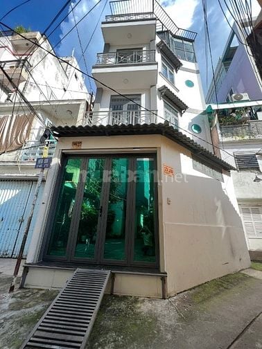 Nhà Mới cách MT 20m 199/ CMT8 P4 Q3, DT 5.8x8m Nở Hậu, 3 Tầng, 6 tỷ TL