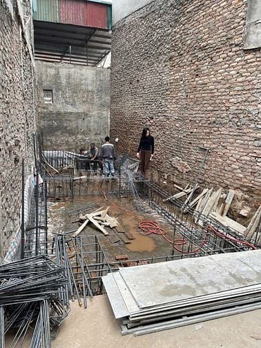 Chính chủ bán nhà ô tô đỗ cửa, thang máy 