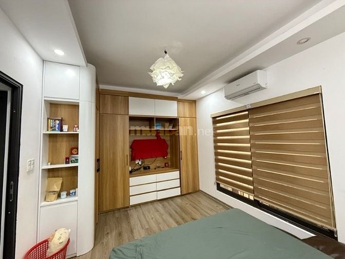 NHÀ ĐẸP - 2 THOÁNG TRƯỚC SAU - FULL NỘI THẤT - NGÕ THÔNG TẠI HBT