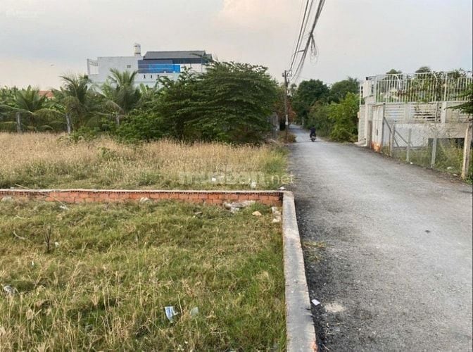 CHÍNH CHỦ cần bán gấp lô đất tại đường 29, Hóc Môn, 1,8 tỷ, 100m2