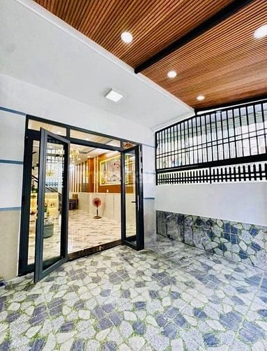 Nhà Mới Ở Ngay 3 tầng Gần Phú Mỹ Hưng 60m2 4pn (Shr)