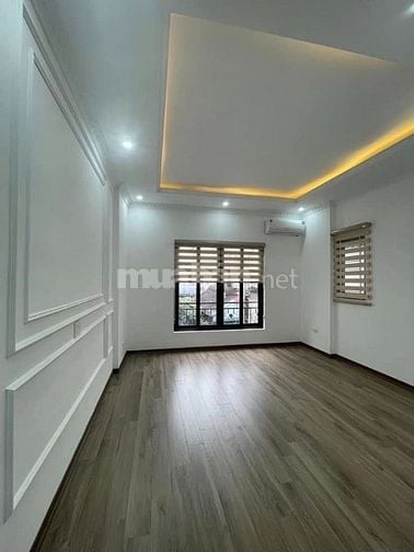 NHÀ ĐẸP PHỐ NGỌC KHÁNH, Ô TỔ ĐỖ CỬA NGÀY ĐÊM 