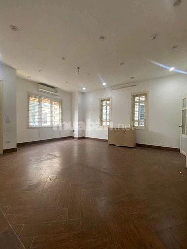 BÁN NHÀ MẶT NGÕ NGUYỄN CHÁNH,OTO TRÁNH, LÔ GÓC 2 MẶT THOÁNG. 033578898