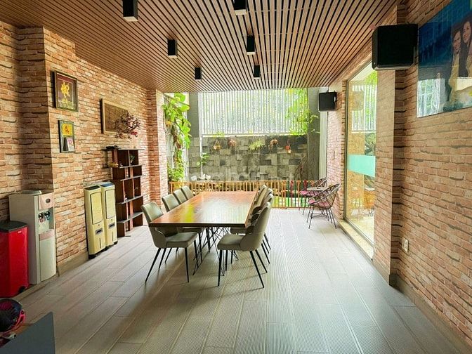 VIP CỘNG HOÀ ( 12.5M x 16M ) 200m2 8 TẦNG CÓ HẦM
