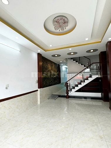 MẶT TIỀN ĐƯỜNG 16M CHỢ LỚN, Q.6