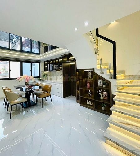 Hàng ngộp bán gấp nhà Lê Lai, Phường 3, Gò Vấp đang cho thuê 14tr/thág