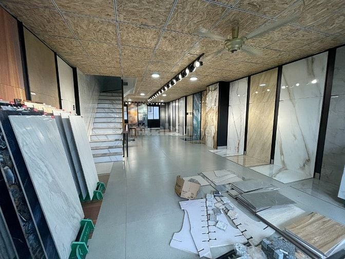Cần Tuyển Nhân viên giao hàng đi theo xe tải 