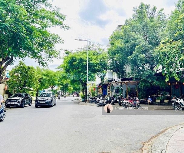 Bán lô đất nền nằm ngay mặt tiền Nguyễn Thị Định 80m2 giá 2tỷ550 