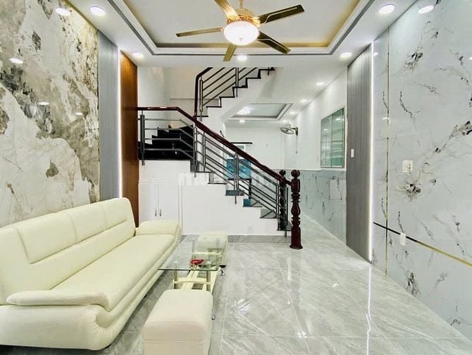 Siêu phẩm hot nhà 38m²,đường Vũ Tùng, P2, Bình Thạnh.Giá 2 tỷ 580(4×8)
