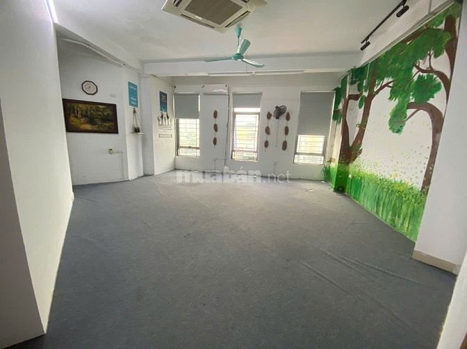 Cho thuê Văn phòng tại Tòa nhà 8 tầng số 45 Đồng Me, phường M