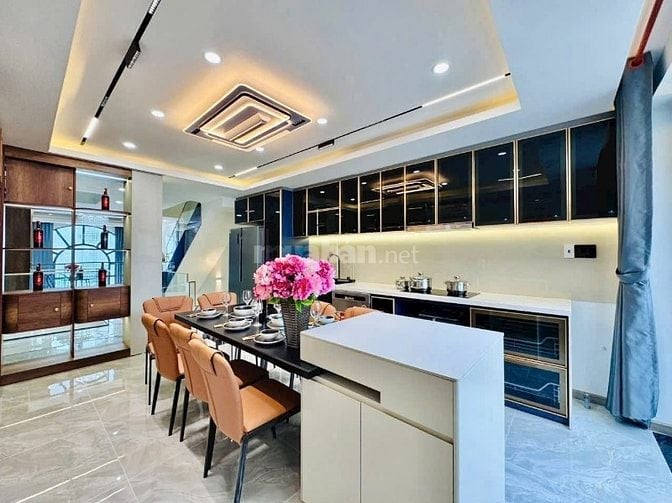 Nhà 52m² Trần Hưng Đạo gần CA Thành phố. Xây 1 trệt 3 lầu,giá 3 tỷ 850