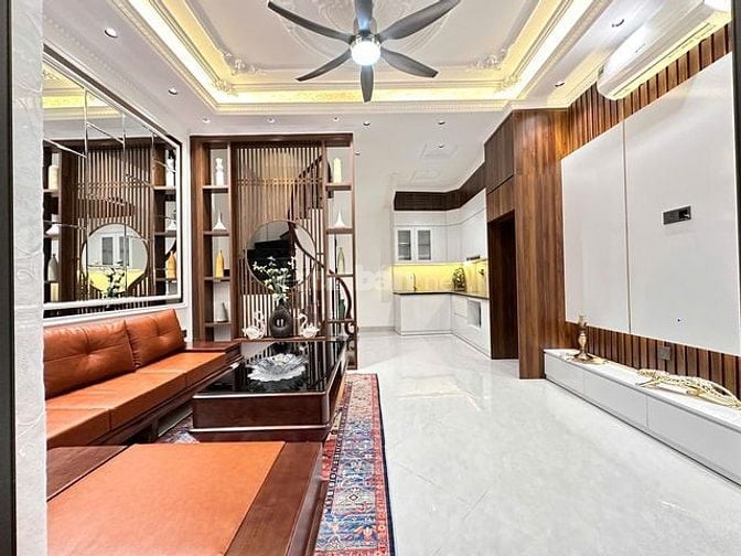 Bán nhà Yên Hoà Cầu Giấy, 5 tầng đẹp như mơ, sổ vuông, giá chỉ 7,95 tỷ