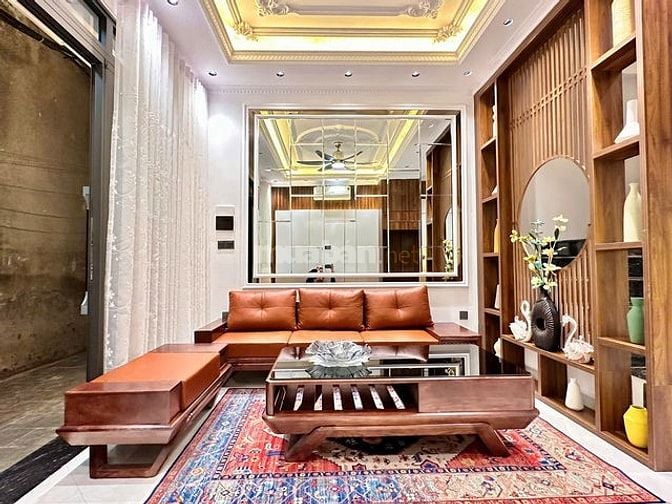 Bán nhà Yên Hoà Cầu Giấy, 5 tầng đẹp như mơ, sổ vuông, giá chỉ 7,95 tỷ