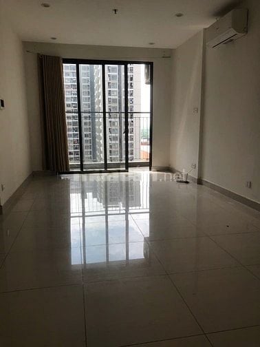cho thuê căn hộ 43m2 Vinhome OCP1 Gia Lâm,cách bến xe buýt 200m