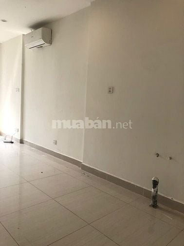 cho thuê căn hộ 43m2 Vinhome OCP1 Gia Lâm,cách bến xe buýt 200m