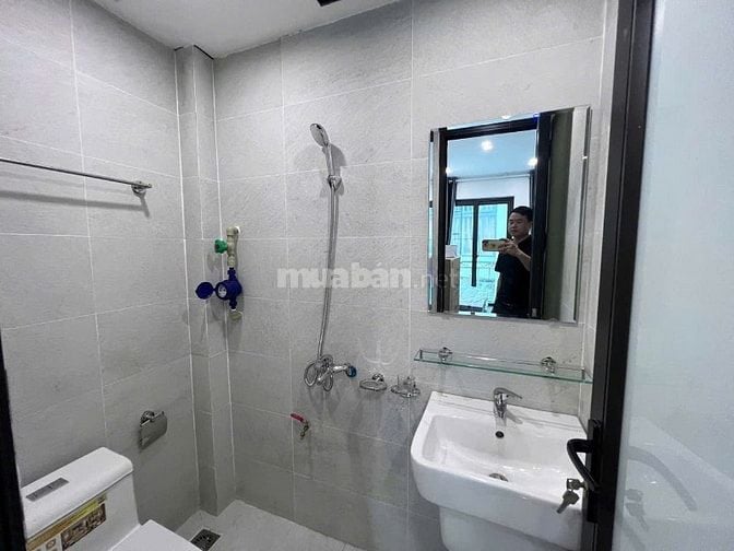 BÁN TÒA CĂN HỘ DỊCH VỤ TÂY HỒ, DÒNG TIỀN 1,5 TỶ/NĂM, 67,5M,GIÁ18,7TY