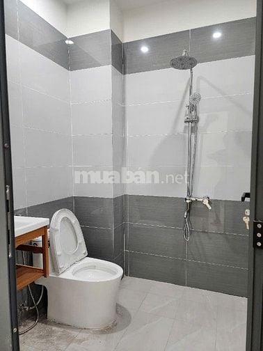 Bán gấp nhà 4 lầu Bùi Quang Là, P12 Gò Vấp 6,8 tỷ