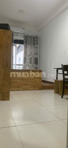 Cho thuê phòng đầy đủ nội thất 504/18 CMT8 Q3