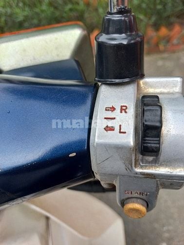 Bán Honda Cub 82/50cc. Xe mộc, zin theo xe nhiều 