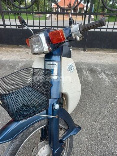 Bán Honda Cub 82/50cc. Xe mộc, zin theo xe nhiều 