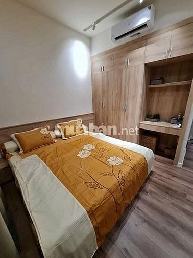 Bán nhà đường rộng12m Nguyễn Gia TRí (D2) P25 DT 4mx 18m 2lầu.QBThạnh