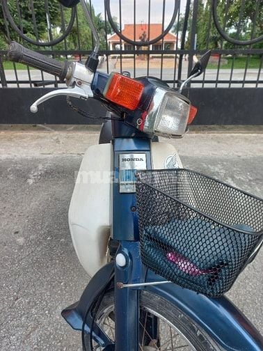Bán Honda Cub 82/50cc. Xe mộc, zin theo xe nhiều 