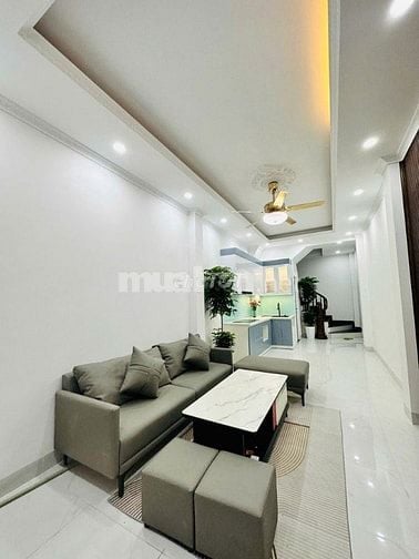 Nhà đẹp ngõ Trại Cá, giá 7.9 tỷ, 32m2x5T, ở luôn, ẢNH THẬT 