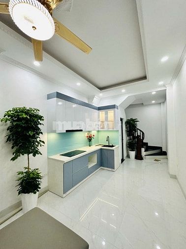 Nhà đẹp ngõ Trại Cá, giá 7.9 tỷ, 32m2x5T, ở luôn, ẢNH THẬT 