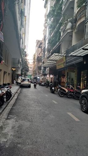 Bán nhà Trần Kim Xuyến 67 m2 xây 5 t mt 7 m đường 2 ô tô 23 tỷ