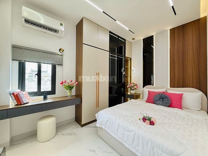 CHÍNH CHỦ CẦN BÁN NHÀ MỚI XÂY 3LẦU ĐƯỜNG XE HƠI NỌI THẤT CAO CẤP