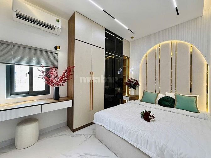 CHÍNH CHỦ CẦN BÁN NHÀ MỚI XÂY 3LẦU ĐƯỜNG XE HƠI NỌI THẤT CAO CẤP