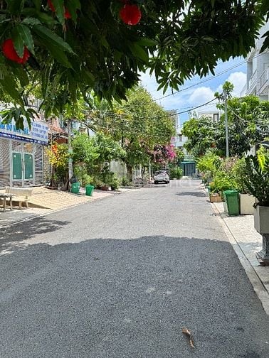 Đất 4,5x18m ngay công viên KDC ấp 5 Phong Phú 