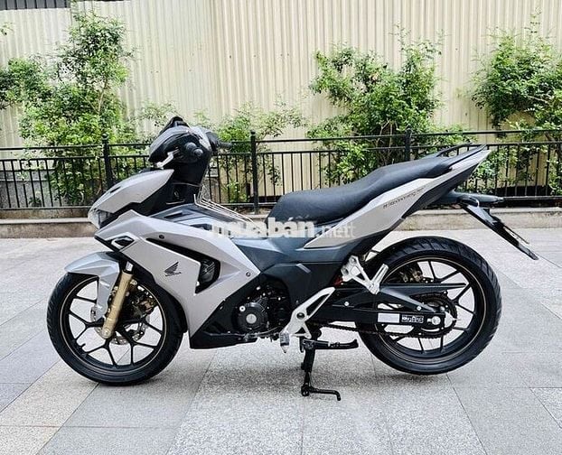 Winner V3 đời 2022 phanh ABS biển Hà Nội
