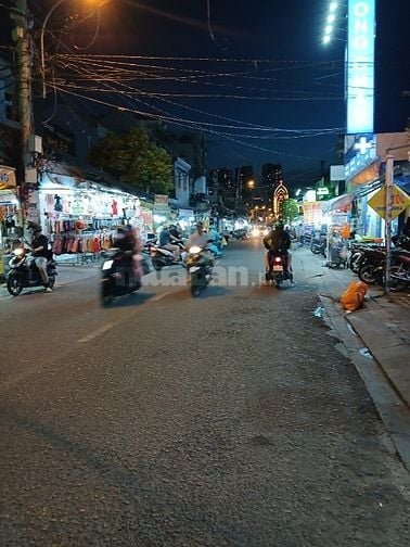 CHDV BÙI VĂN BA Q7 . THU NHẬP GẦN 100TR.340M2 CÓ 25 PHÒNG  . SỔ HỒNG 