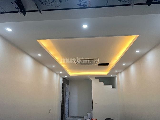 Nhà phân lô mới kính cong,khu Lê trọng tấn,phân khúc hiếm giá hợp lý