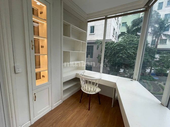 Biệt thự Phố Hoàng hoa Thám-3 thoáng-2 mặt tiền-160m2 