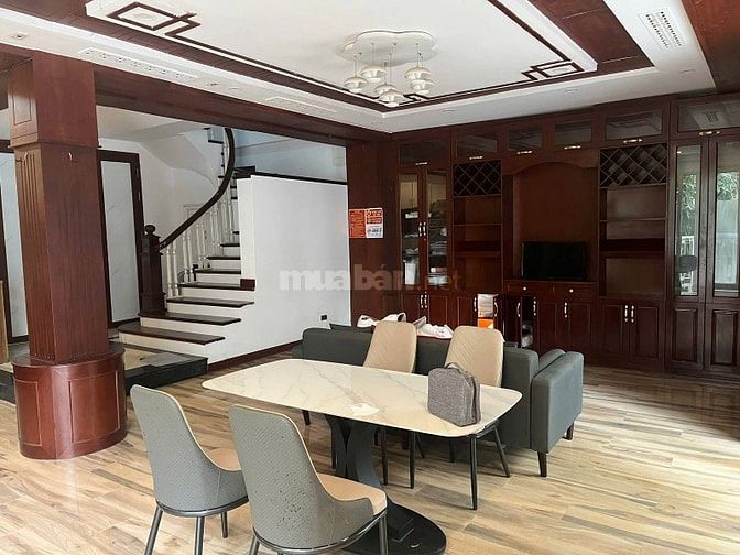 Biệt thự Phố Hoàng hoa Thám-3 thoáng-2 mặt tiền-160m2 