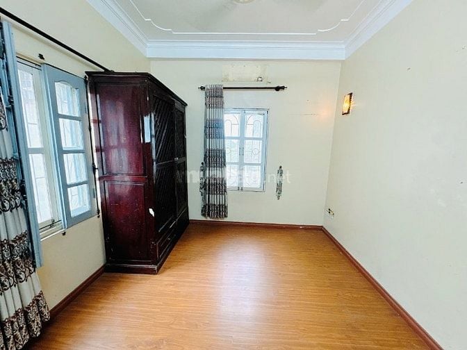 Cho thuê nhà gần phố Trịnh Công Sơn, quận Tây Hồ. DT 55m2 x 4 tàng