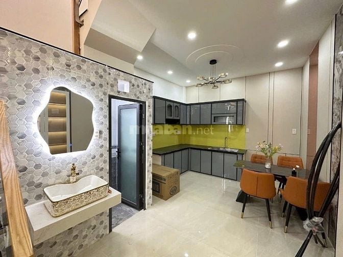 Giảm ngay 100 triệu khi chủ mới nhận nhà ở đường Kỳ Đồng , p9, q3, HCM