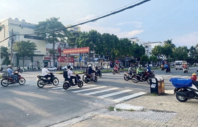 CHO THUÊ 2.670m ĐẤT FULL THỔ CƯ MẶT TIỀN LƯƠNG ĐÌNH CUẢ GIÁ 500 TRIỆU