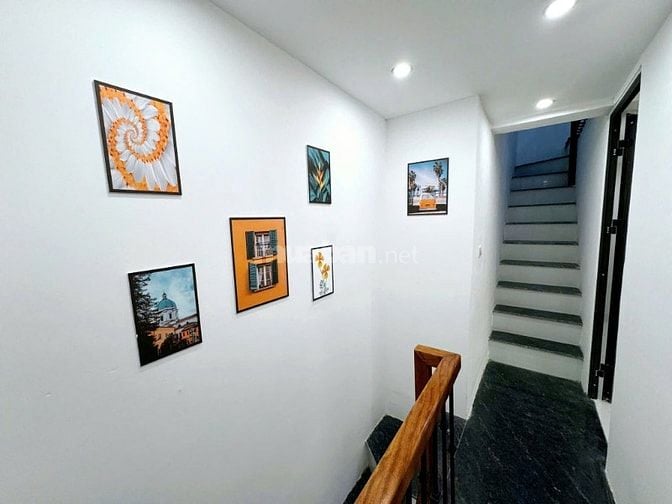 Nhà đẹp ngõ Kim Ngưu, giá 6.3 tỷ, 28m2, ở luôn ẢNH THẬT