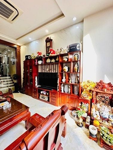 NHÀ CHỦ TỰ XÂY CHẮC CHẮN - NGÕ NÔNG GẦN PHỐ - Ô TÔ ĐỖ GẦN - BA GÁC ĐỖ 