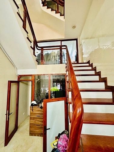 NHÀ CHỦ TỰ XÂY CHẮC CHẮN - NGÕ NÔNG GẦN PHỐ - Ô TÔ ĐỖ GẦN - BA GÁC ĐỖ 