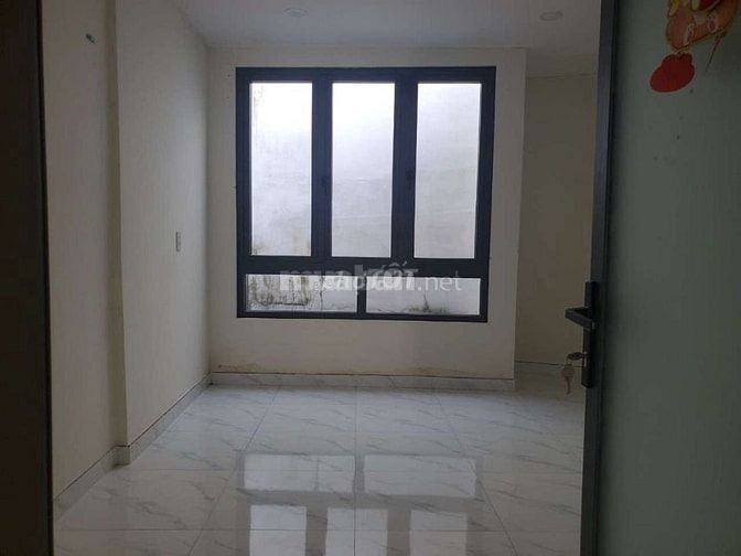 Bán nhà  mặt tiền Bến Phú Lâm, P.9, Q.6 giá 5.3 tỷ - 48.9m2