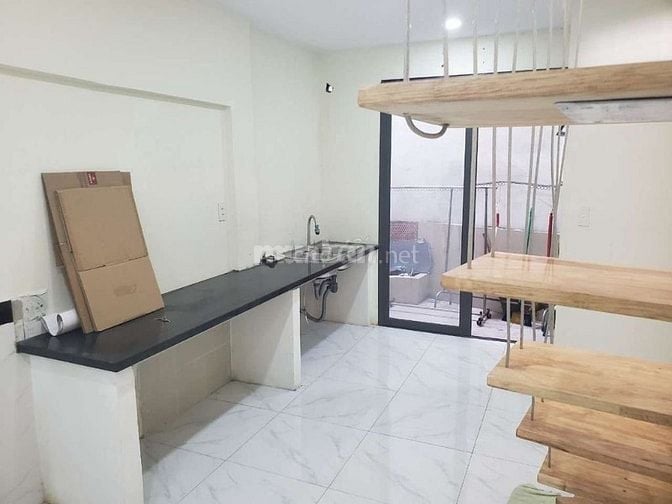 Bán nhà  mặt tiền Bến Phú Lâm, P.9, Q.6 giá 5.3 tỷ - 48.9m2