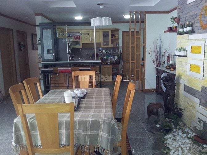 Chính chủ cần bán căn hộ 3 PN Phú Hoàng Anh 