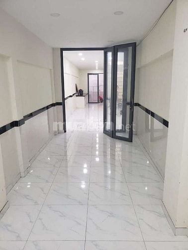 Bán nhà  mặt tiền Bến Phú Lâm, P.9, Q.6 giá 5.3 tỷ - 48.9m2